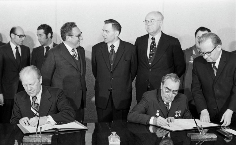 черты внешней политики ссср в 1964 1985