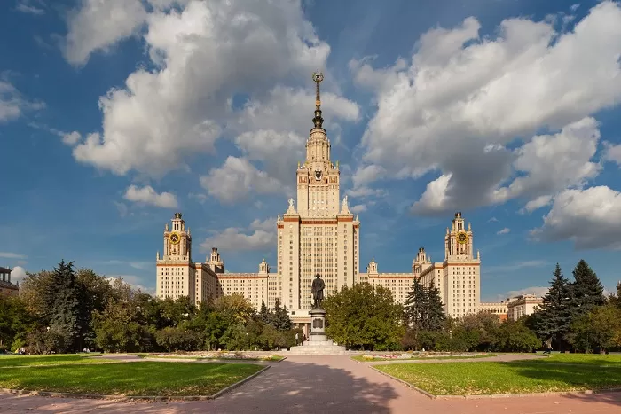 Университет им. Ломоносова Университет им. Ломоносова