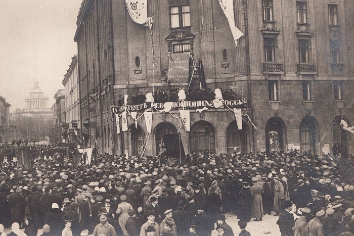 Петроград в 1917 году