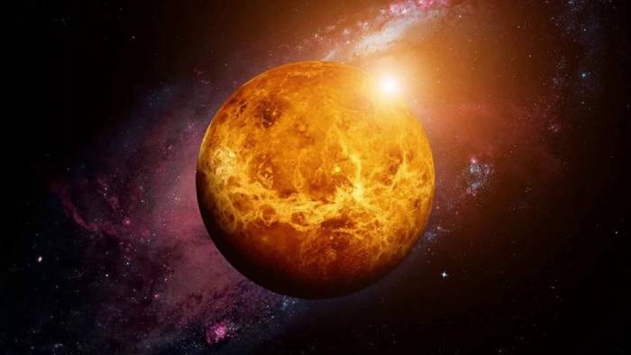 Почему Венера самая гооячая планета