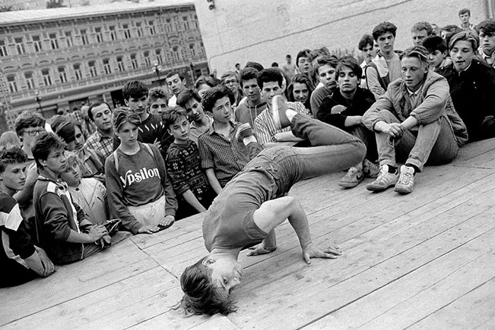 Молодежь конца 80-х Молодежь конца 80-х