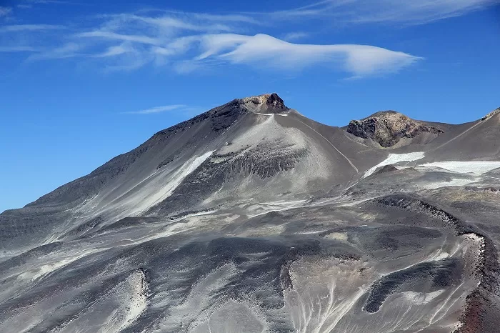 Вулкан Охос-дель-Саладо