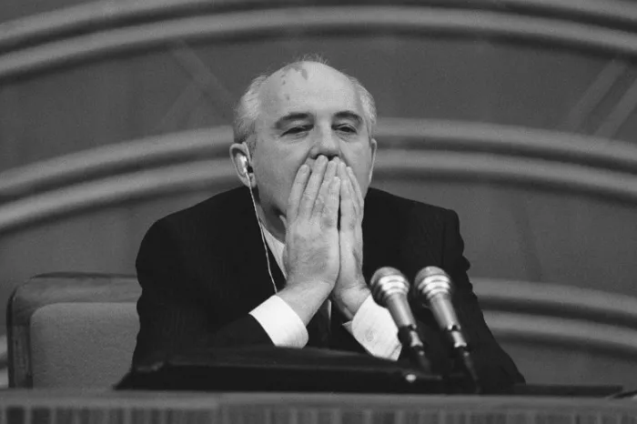 Михаил Горбачев Михаил Горбачев
