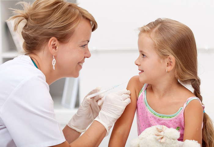 нужны ли прививки детям