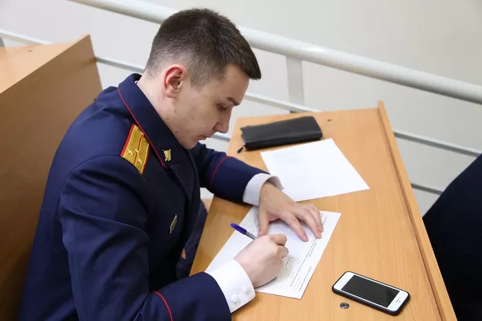 Сотрудник СК РФ Сотрудник СК РФ