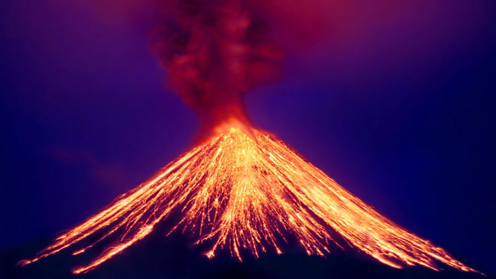 как происходит извержение вулкана