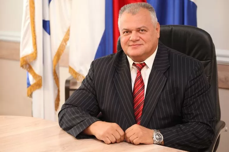 Должность, роль главы администрации