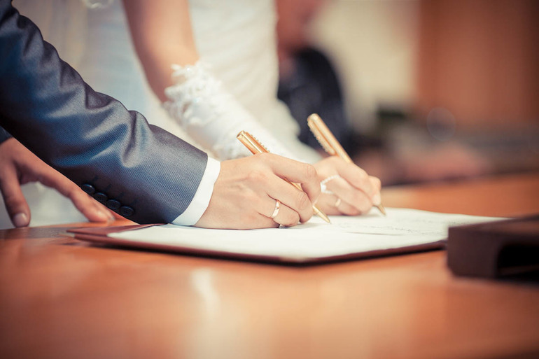 Признаки и условия заключения брачного союза
