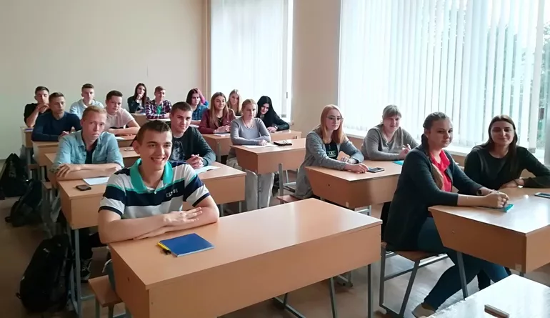 Студенты