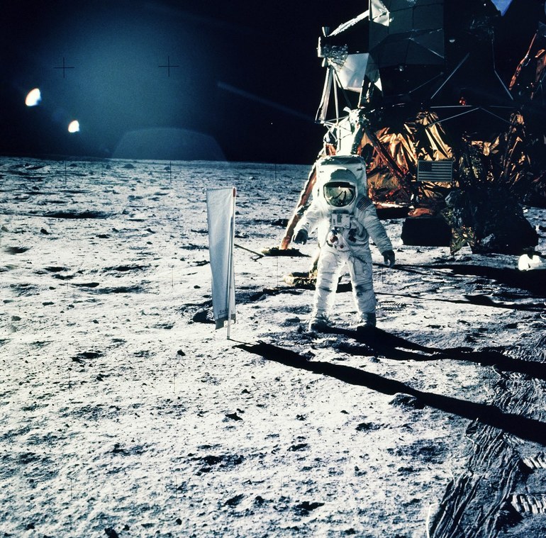 Аполлон-11 
