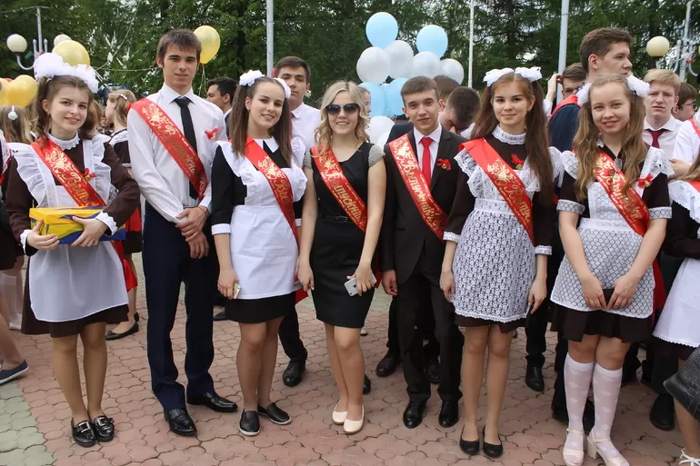 Выпускники