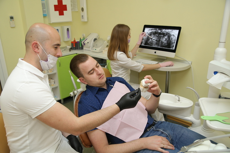 Понятие профессии стоматолог