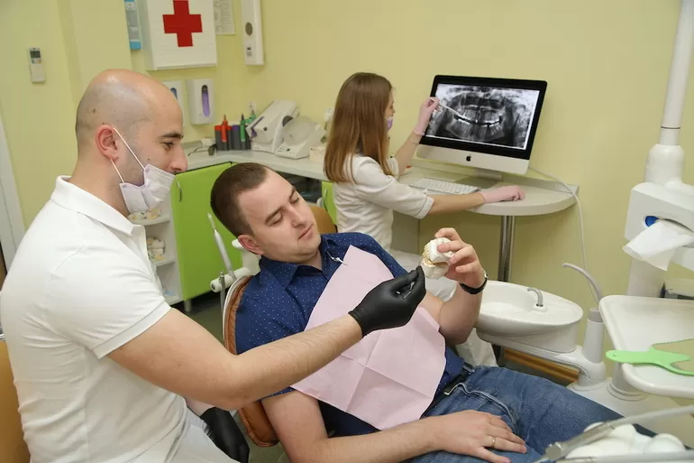 Понятие профессии стоматолог