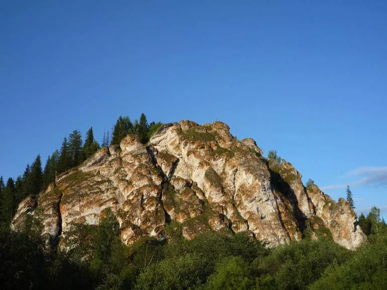 Аликаев камень или Марьин утес.
