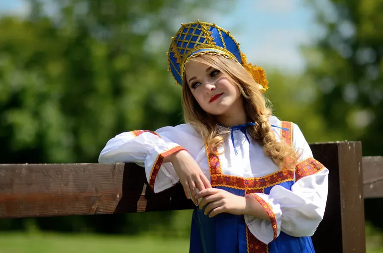 Национальные костюмы народов России