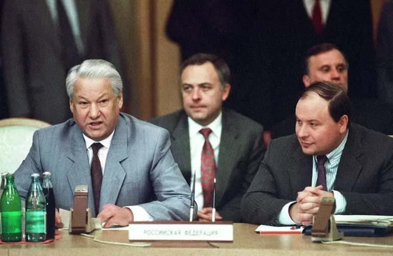 Ельцин и Гайдар