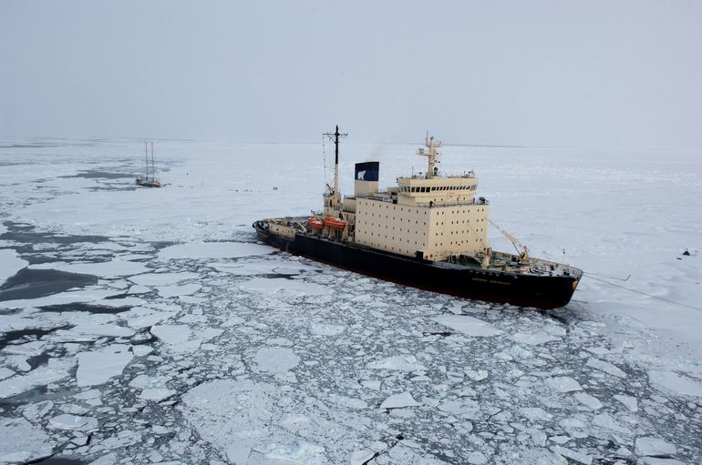 Корабли в Арктике