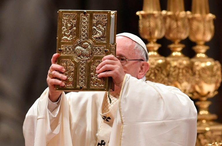Католицизм во главе с Папой Римским, отличие от православия