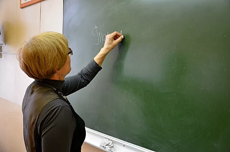 Как пишется поэтому: слитно или раздельно