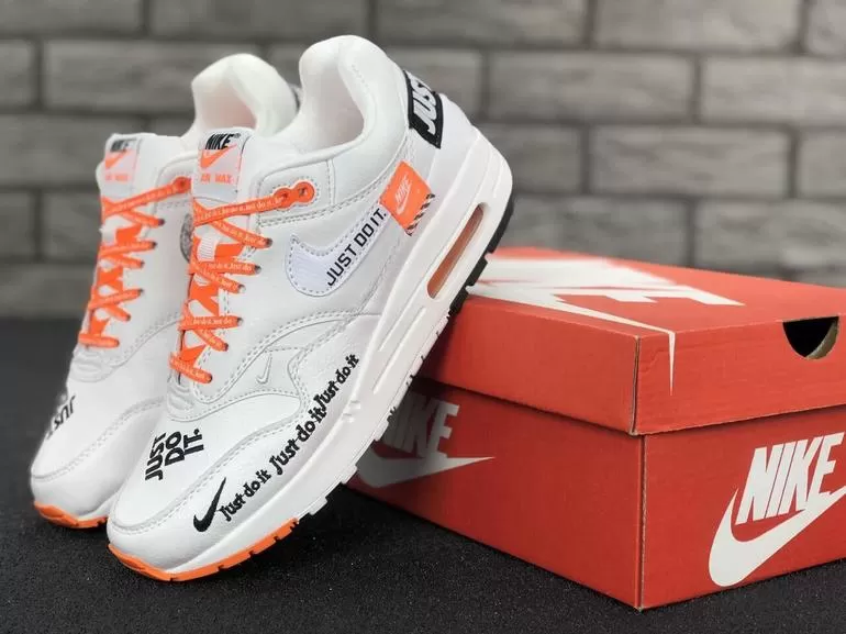 Компания Nike