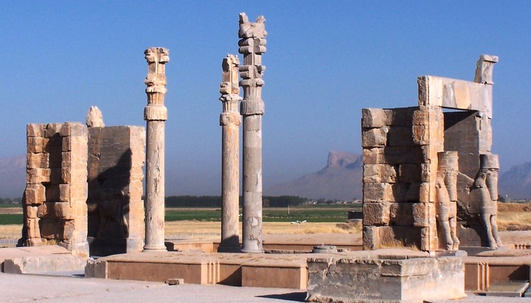 Ахеменидский храм