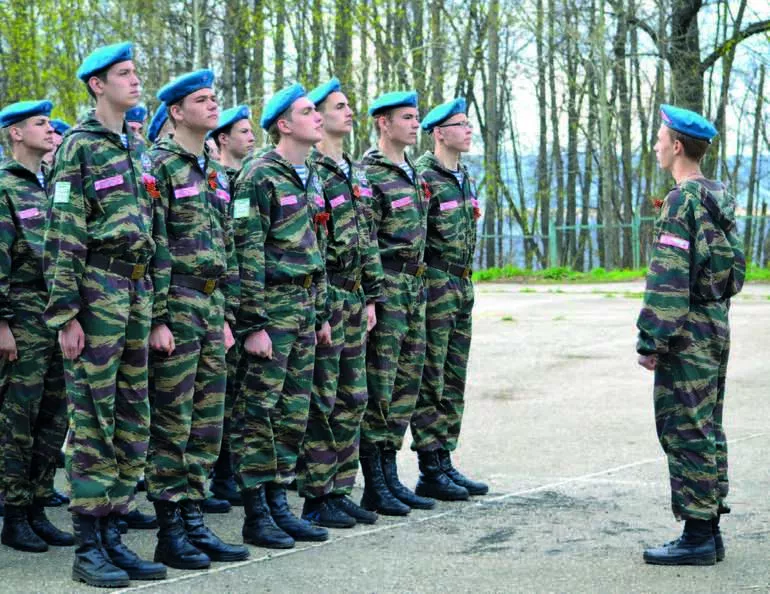 Армия по контракту