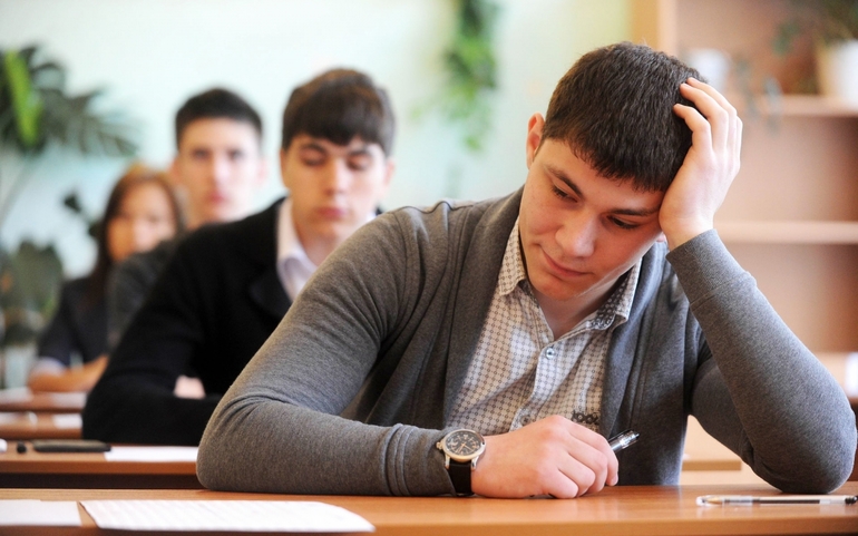 Куда можно поступить с биологией