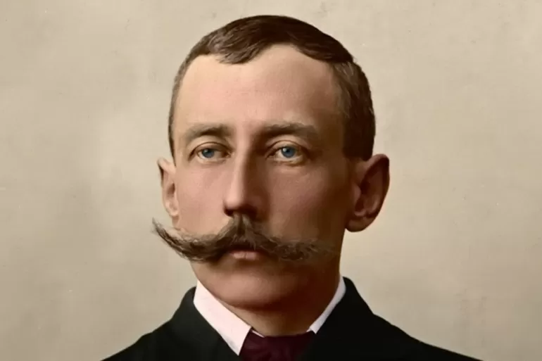 Путешественник амундсен