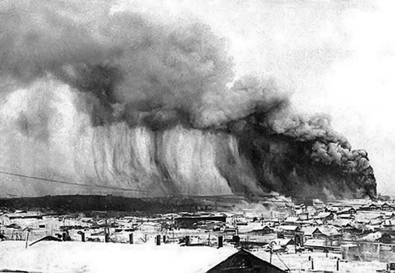 История разрушительных цунами