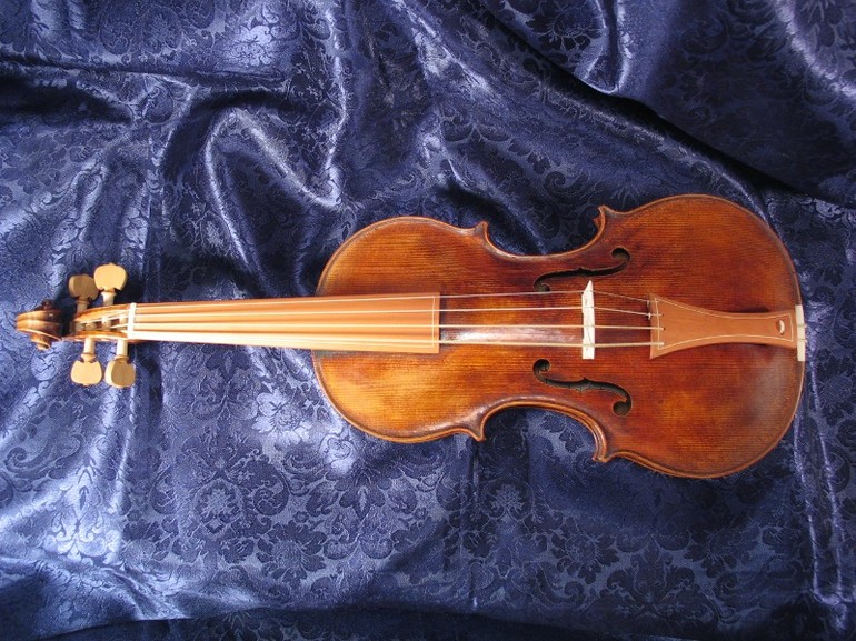 Скрипка 16 века
