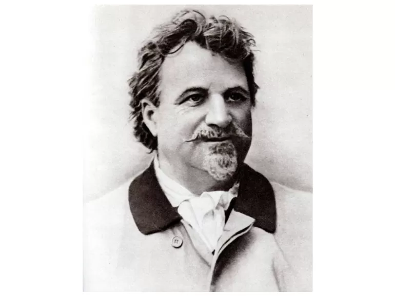 Дмитрий Усатов