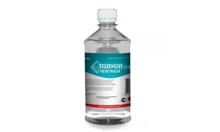 Толуол — метилбензол, бесцветная жидкость с запахом