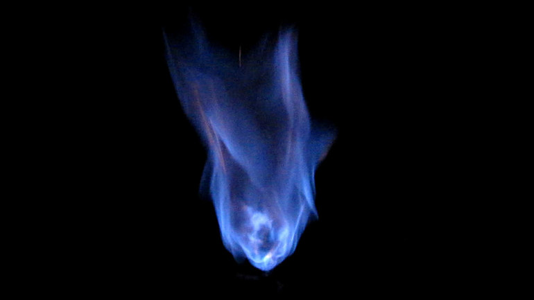 Метан горит синим пламенем