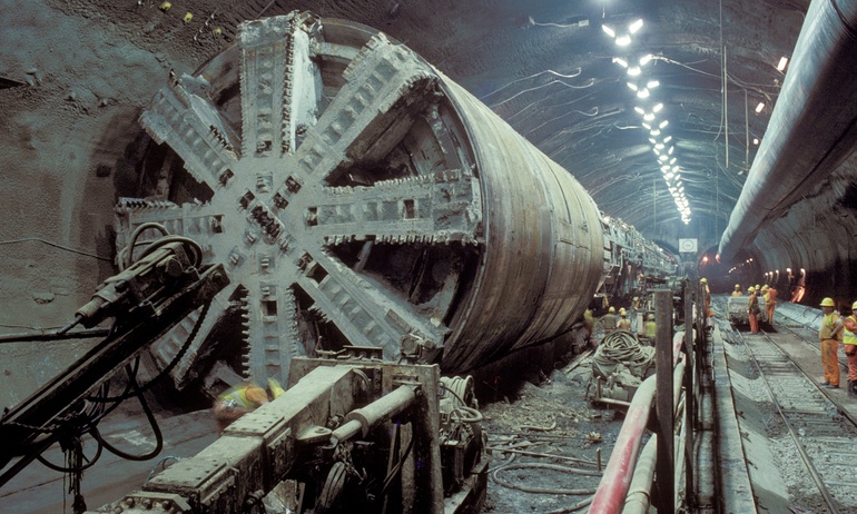 Этапы строительства тоннеля под Ламаншем