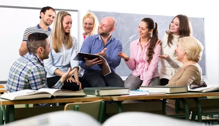 Преподаватель