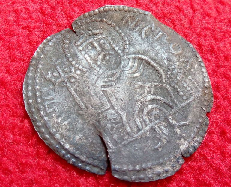 Изображения князя Владимира на монете