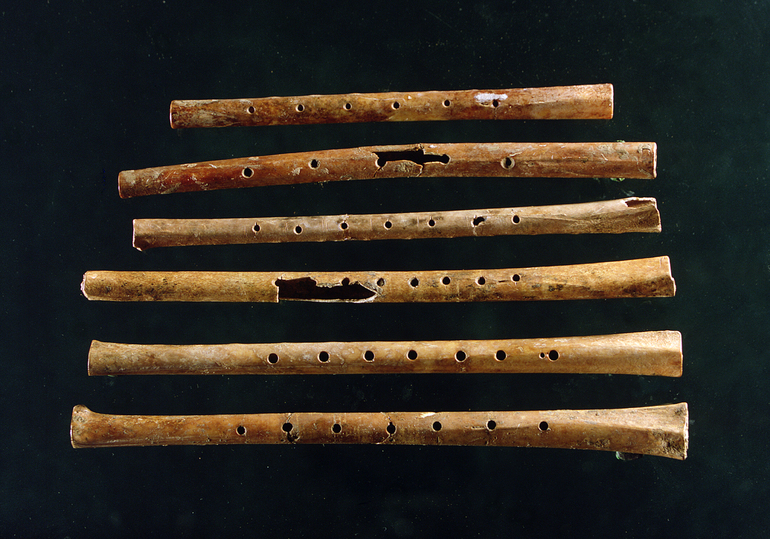 Древняя флейта