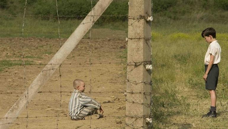 Любознательность приводит Бруно к поселению