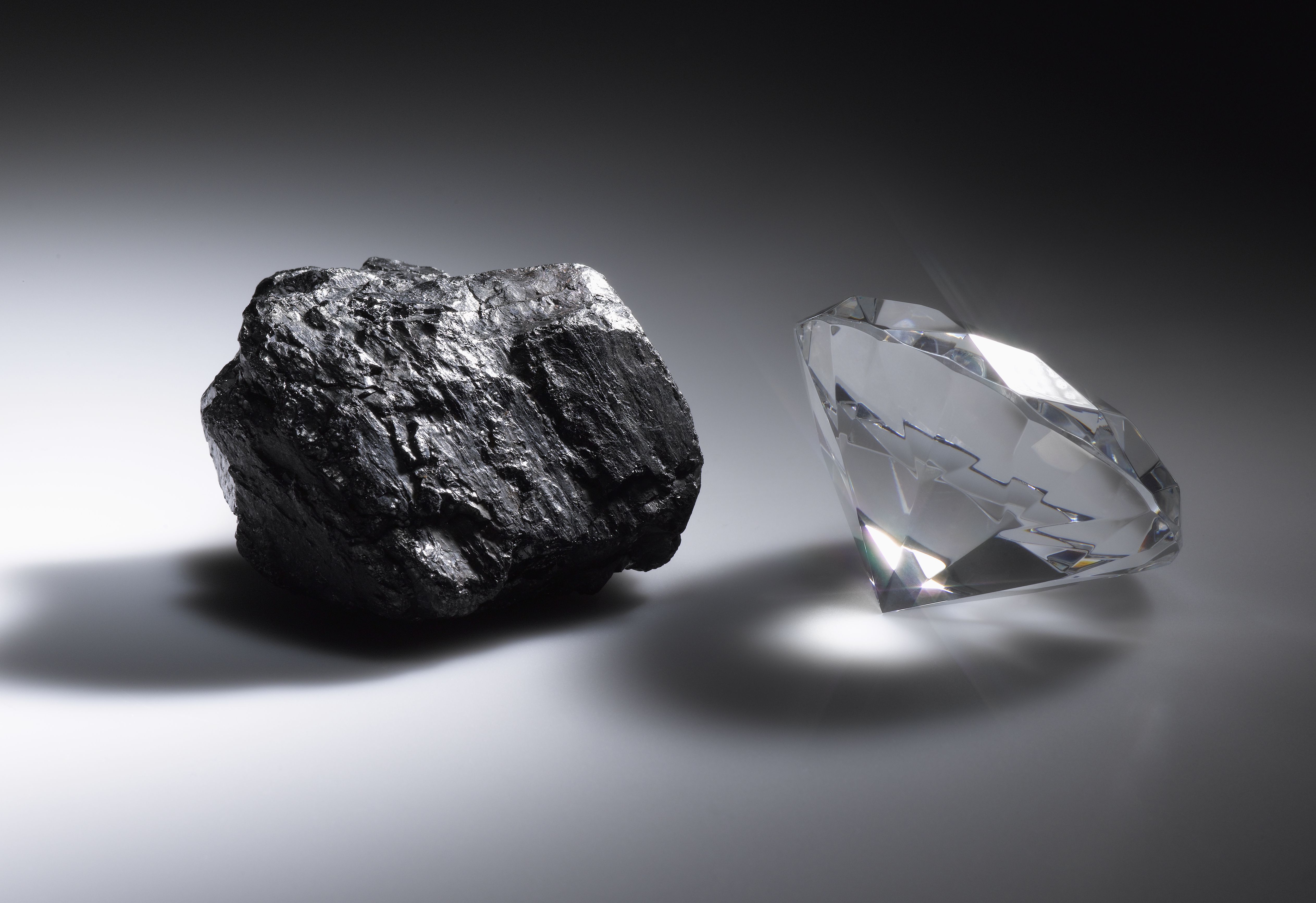 Каменный уголь и алмаз. Углерод. Алмаз и графит. Углерод Алмаз. Уголь и Алмаз.