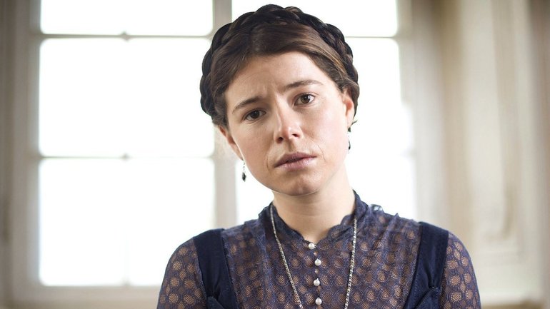 Женские образы война и мир