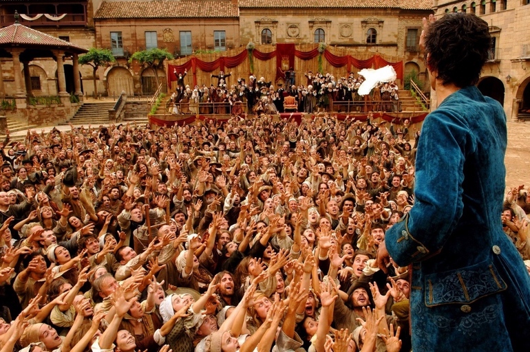 Толпа людей 