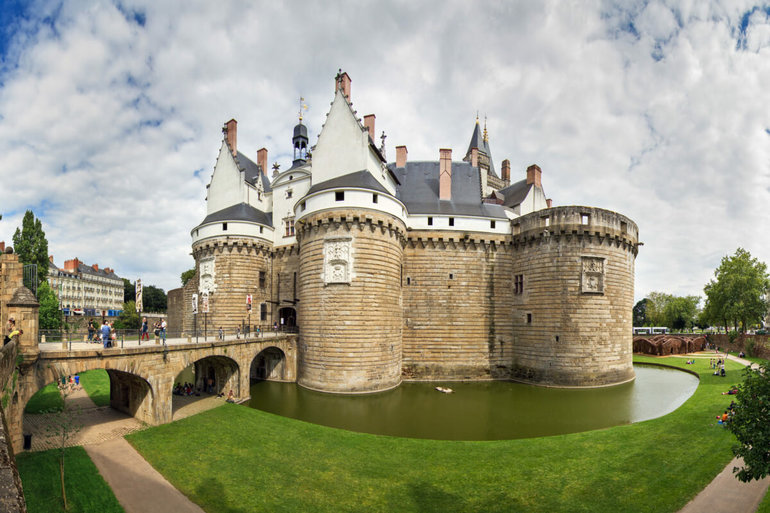 Замок герцогов Бретонских во Франции