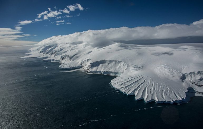 Береговой склон Антарктиды