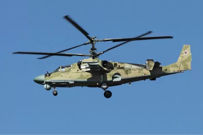 Рис. 3. Вертолет Ка-52 в полете