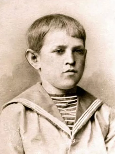 Рис. 2. Федор Достоевский в детстве