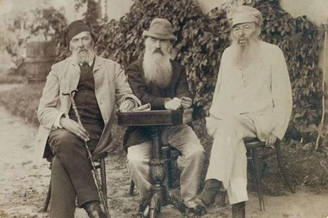 Рис. 4. Яков Полонский, Николай Страхов и Афанасий Фет