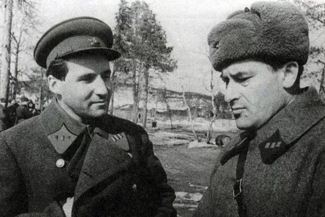Рис. 5. Константин Симонов на войне