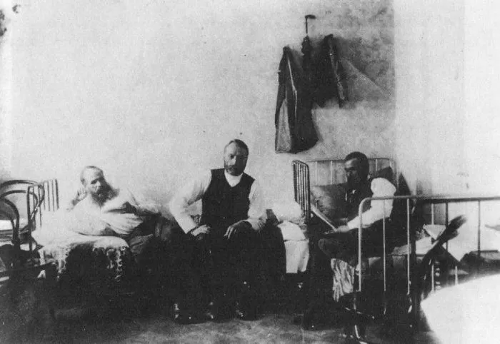 Рис. 6. Ф. Достоевский под арестом на гауптвахте «за нарушение порядка публикаций»