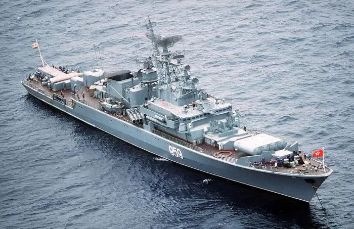 Рис. 8. Фрегаты проекта 1135 «Буревестник»