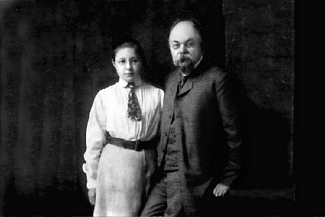 Рис. 5. Иван Владимирович Цветаев с дочерью Мариной. 1906 год